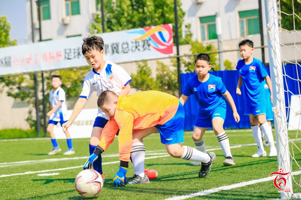 谈及福登补时送点，瓜帅表示：“不要送出那样的点球，那样比赛就结束了。